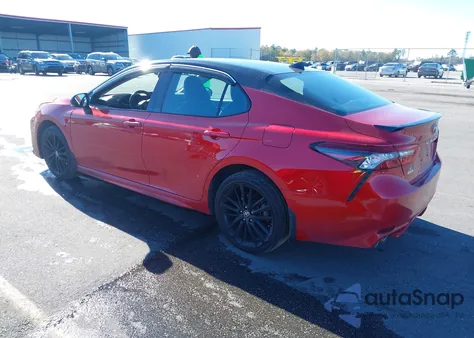2021 Toyota Camry Xse Awd z USA, uszkodzony, nr VIN 4T1K61BK6MU036491